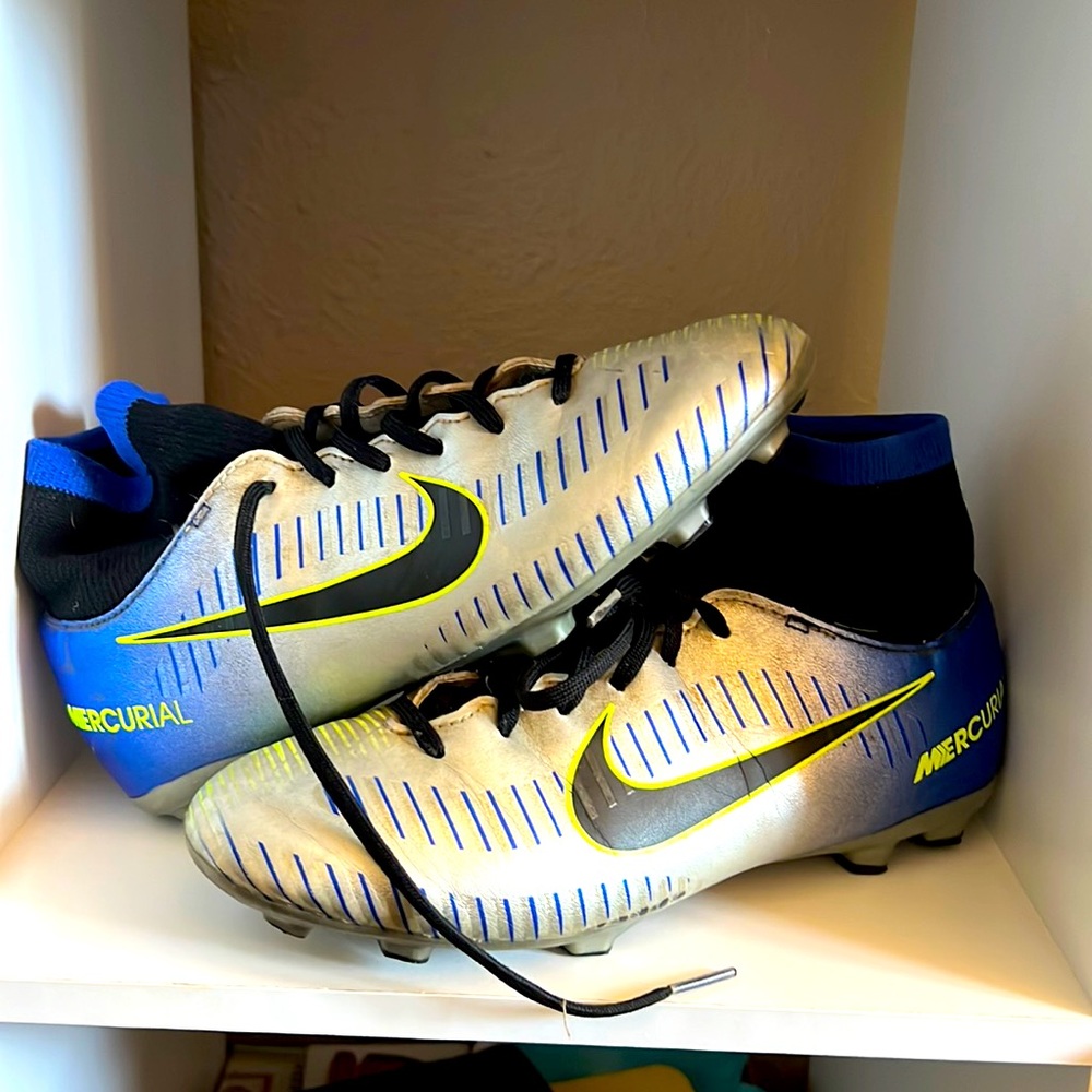 Nike Mercurial kids soccer cleats